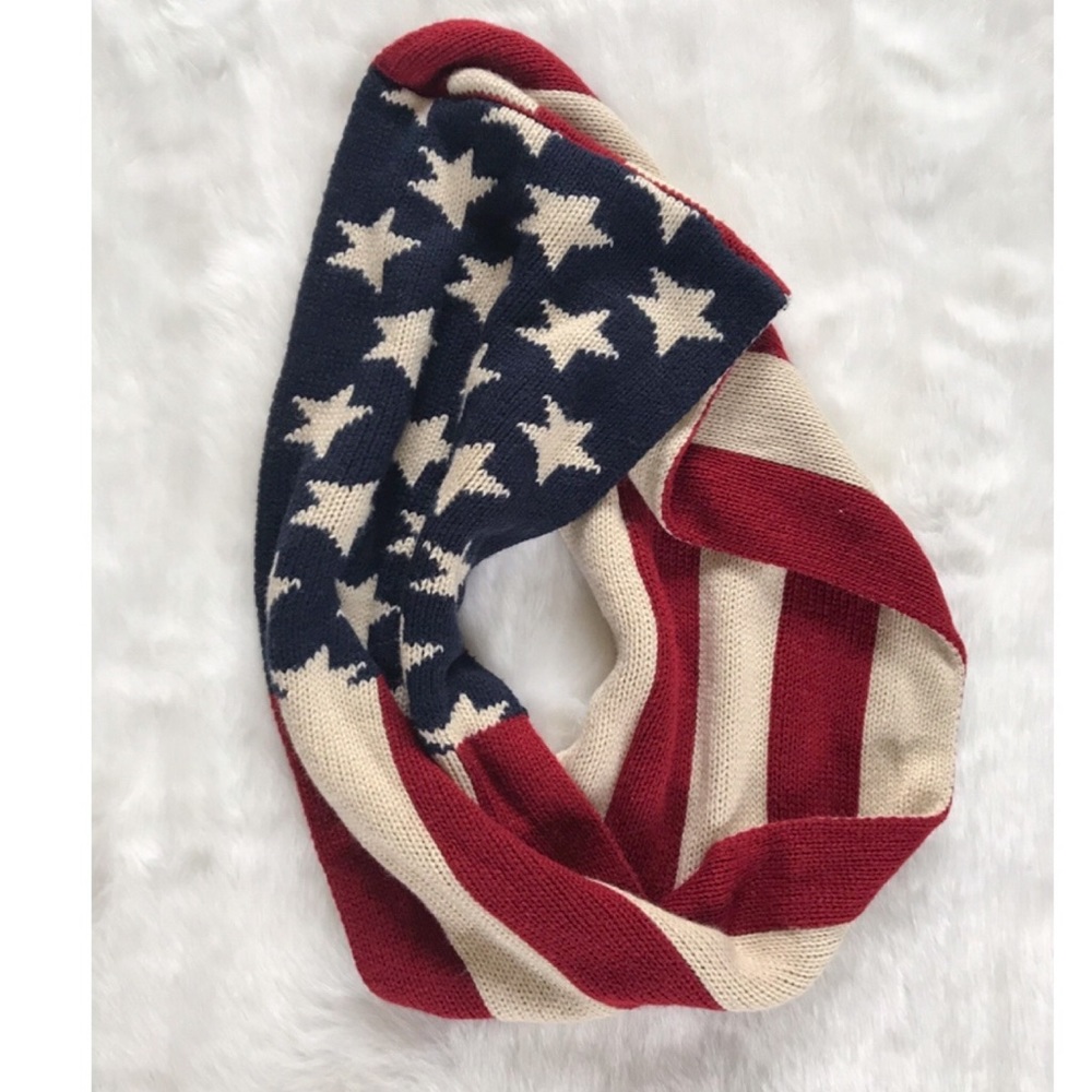 Infinite US Flag Scarf NWOT
